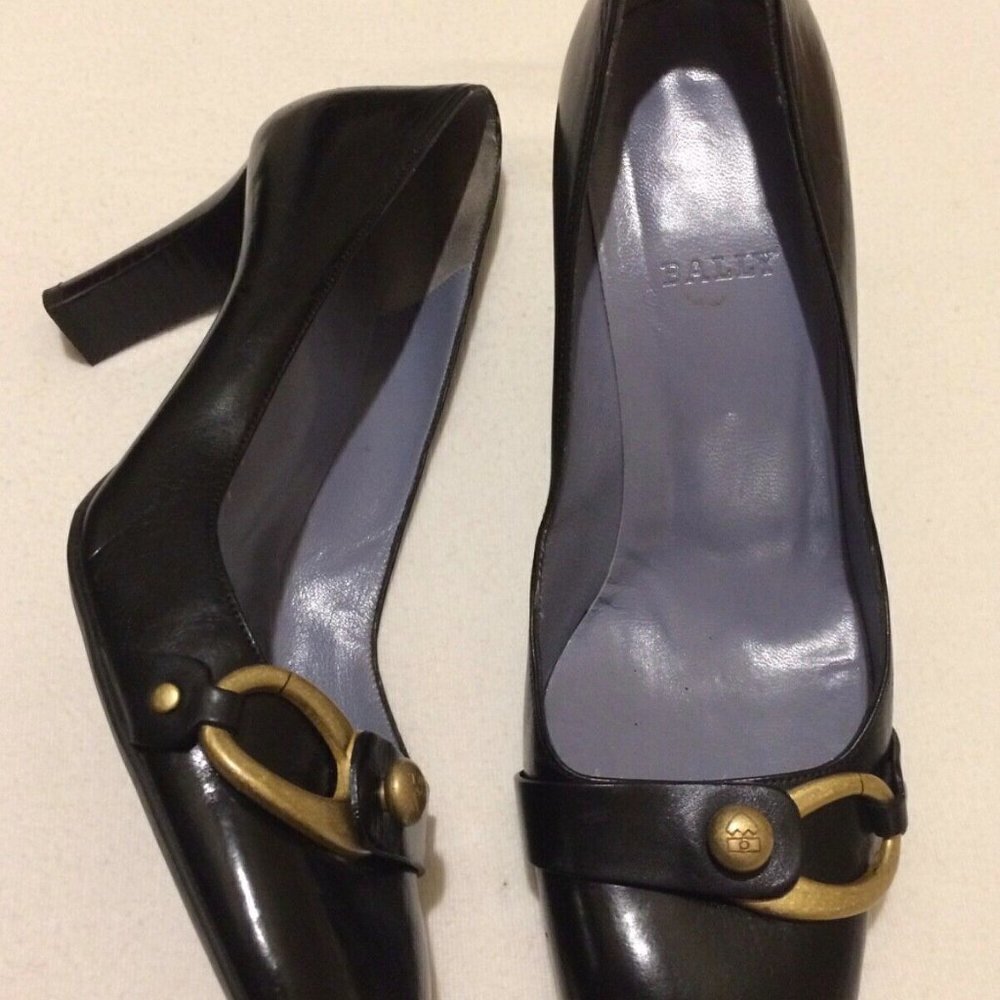 BALLY black leather brass buckle heels EU Scale 40  US  9.5 Made in Italy
